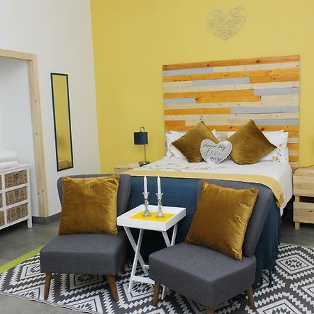 A Touch Of Grace Hotel Potchefstroom Eksteriør billede